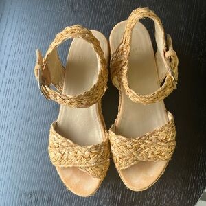 Stuart Weitzman chunky platform y2k sandals, *super* comfy!